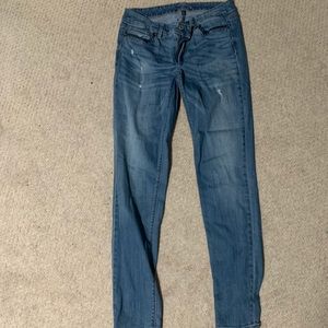 White House Black Market skinny jeans size 6